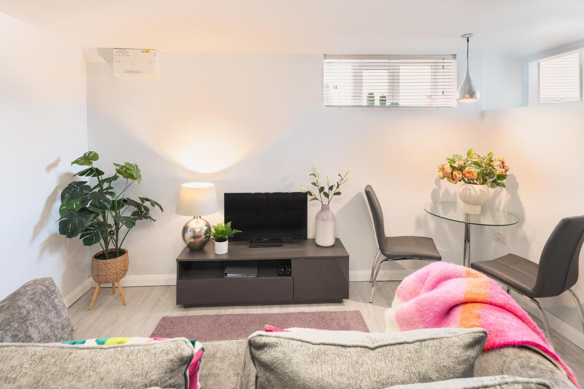 Gorgeous Boutique Flat Sleeps 2 In Lyme Regis Villa Екстериор снимка